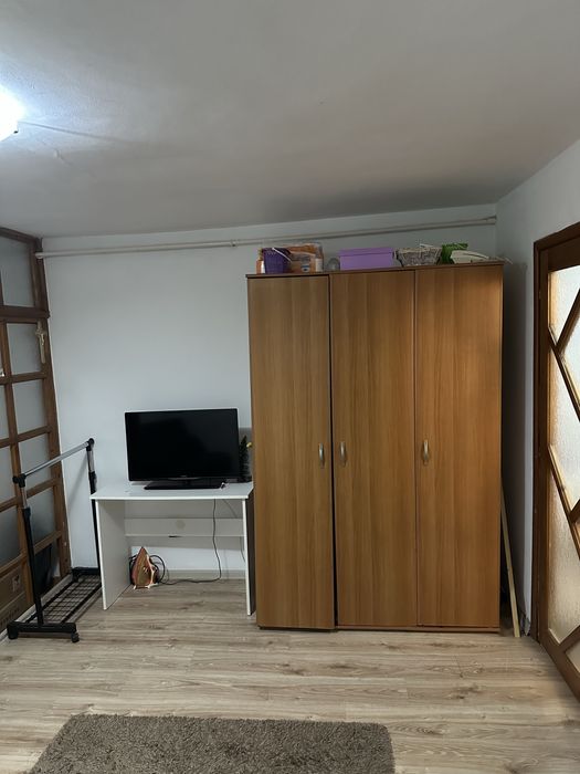 Garsoniera de vânzare în Tg-Jiu, zona 9Mai