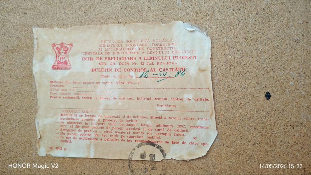 Cuier vintage hol din lemn masiv cu bancă și oglindă – stare foarte bună