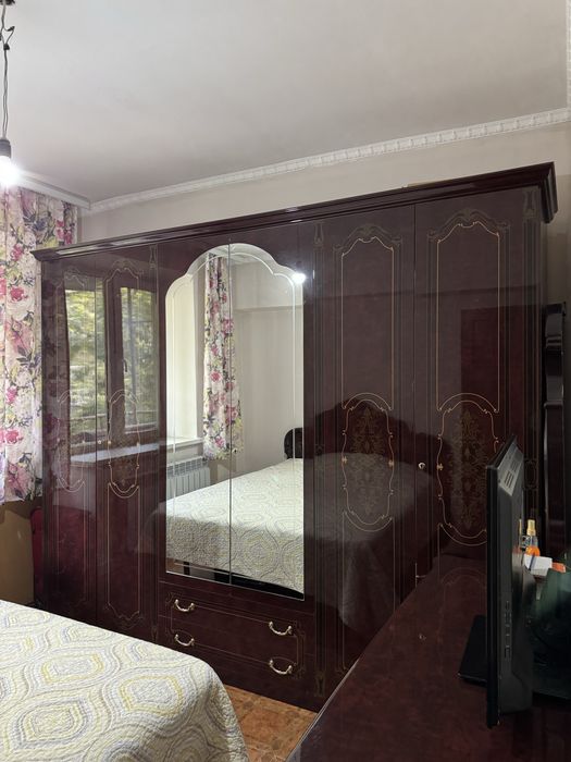 Спальний гарнитур