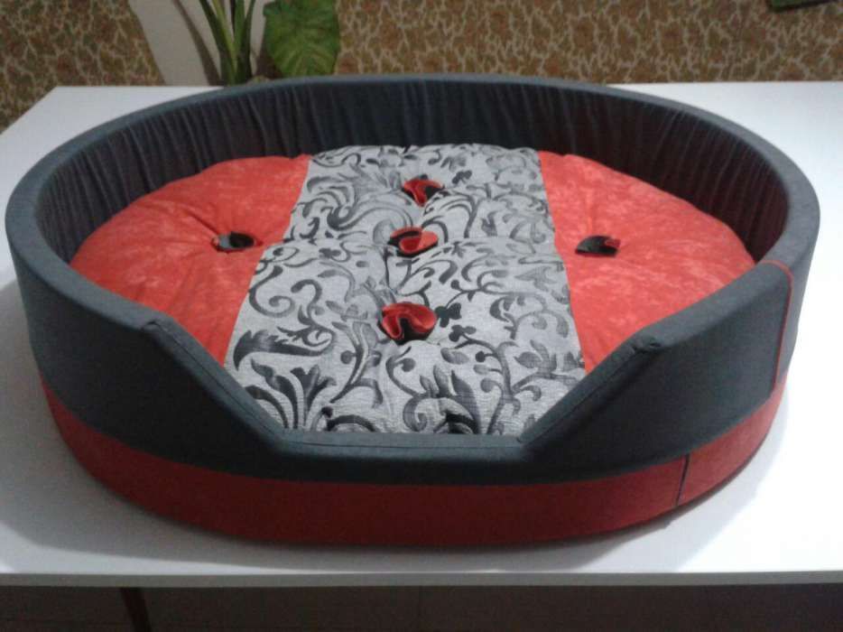 Culcus/ Patut/ Pat/ Cosulet Caini Pisici