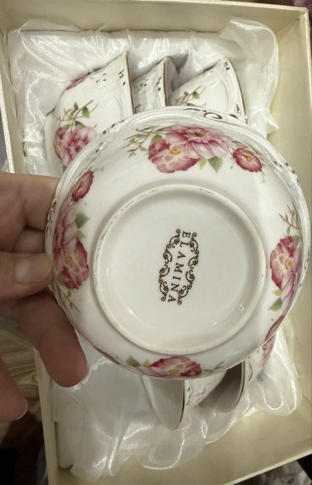 Продаётся набор фарфоровых пиал / салатников