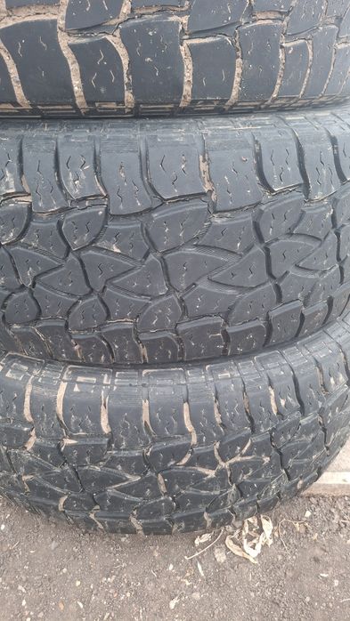 Продам четыре покрышки