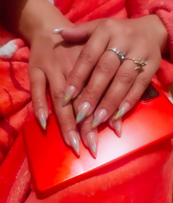 Маникюр    с выездом