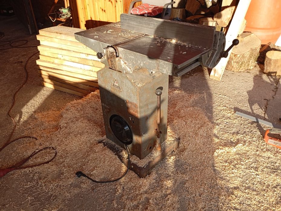 Vând abric monofazic