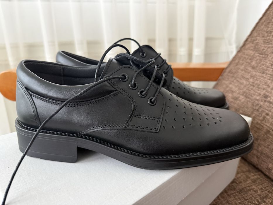 Pantofi MAI pentru vara cu gaurele din piele naturala