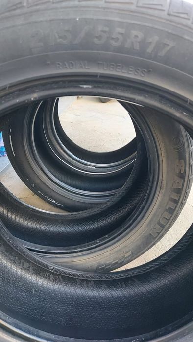 Продам шины 215 55 R17