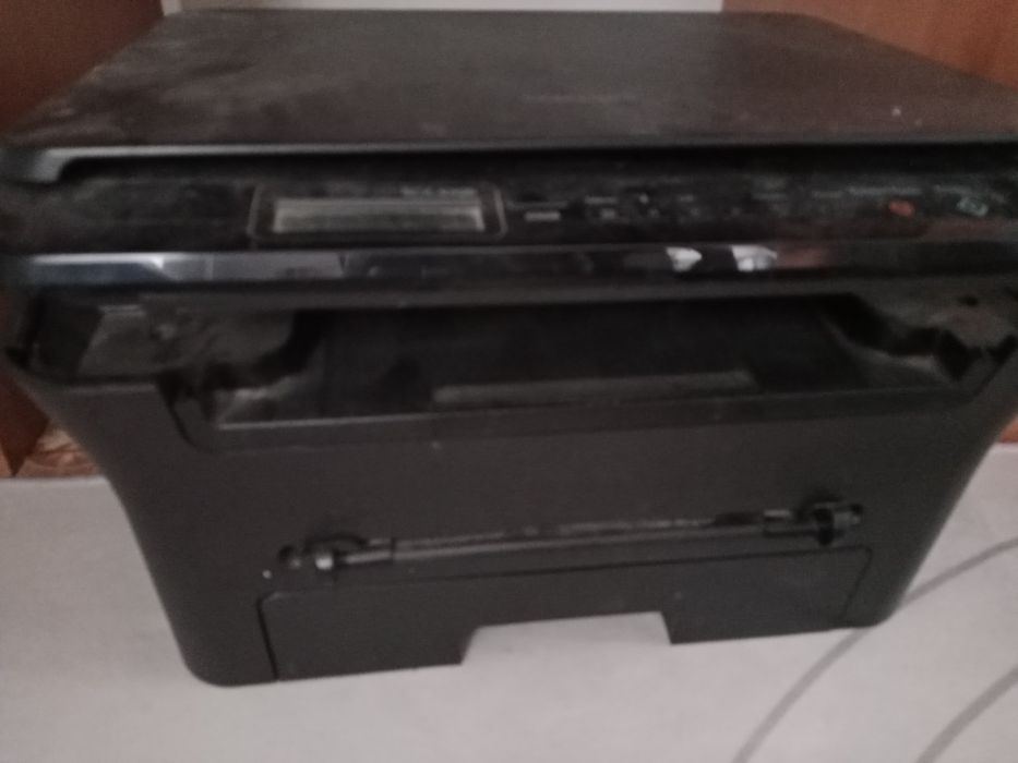 Продам принтер черно белый 3 в 1