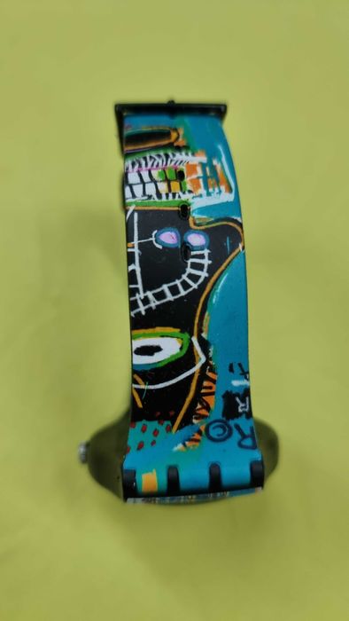 Часовник Swatch Ishtar By Jean-Michel Basquiat SUOZ356