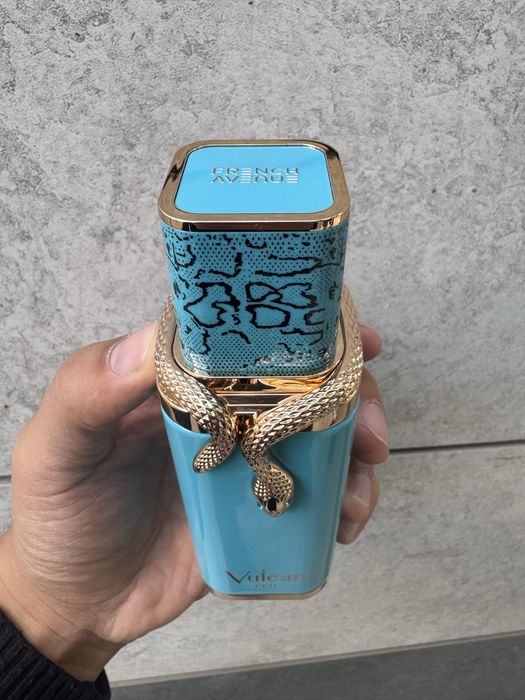 French Avenue Vulcan Feu Sable