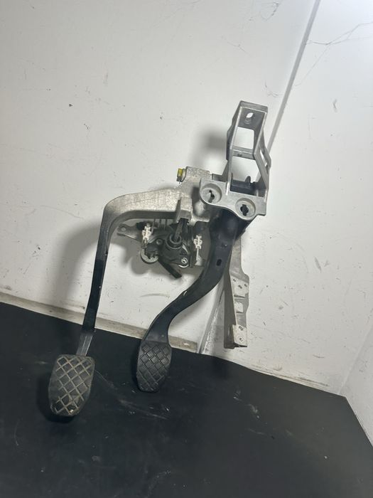 Pod pedalier Volkswagen Vw Passat B5.5 1.9 TDI AVF AWX 2.0 BGW