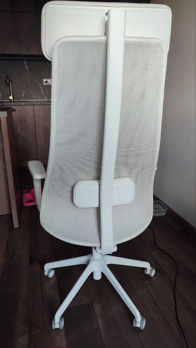 офис стол с подлакътници JÄRVFJÄLLET