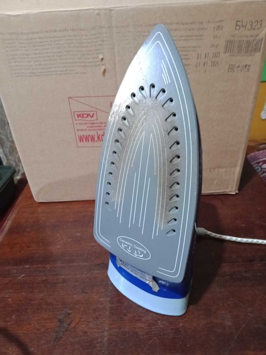 Техника для дома - Утюг