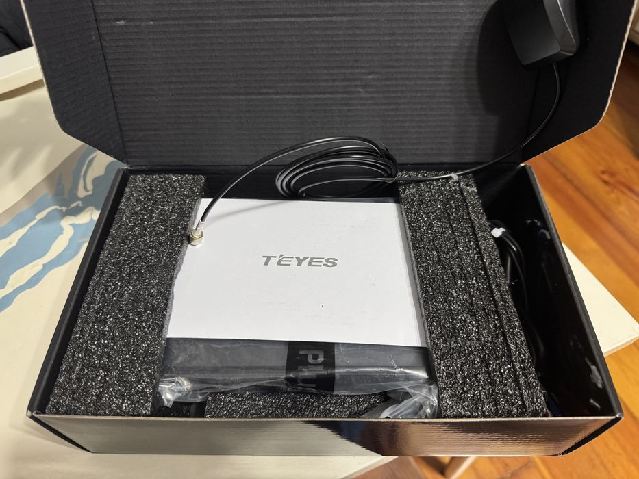 Автомобильный монитор Teyes CC3L wifi