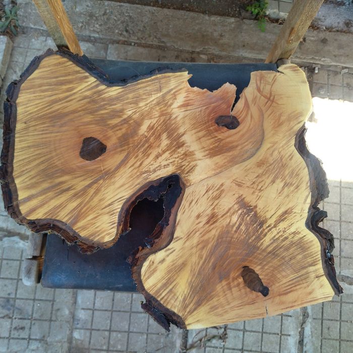 Орехови шайби подходящи за маси, рафтове и декорация.