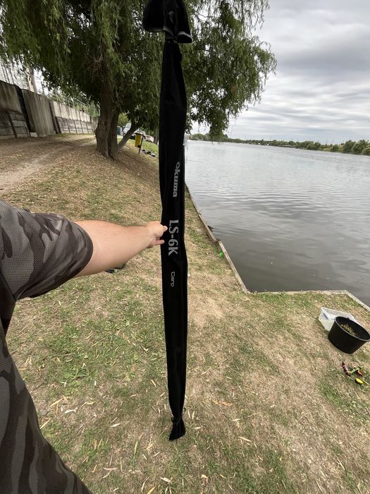 NOU - Lanseta Crap Okuma LS6K + Mulineta Okuma Custom Black 6000