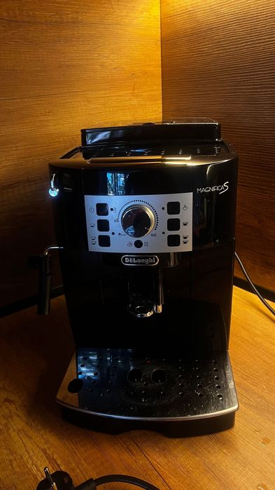 Кафемашина Delonghi Magnifica S
