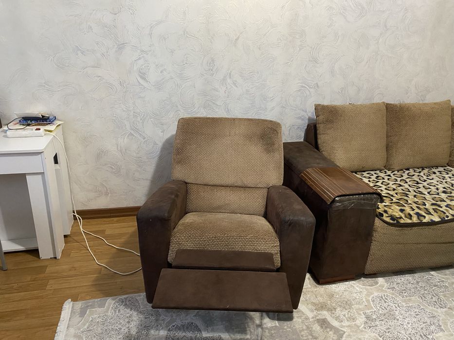 Продал угловой диван + кресло