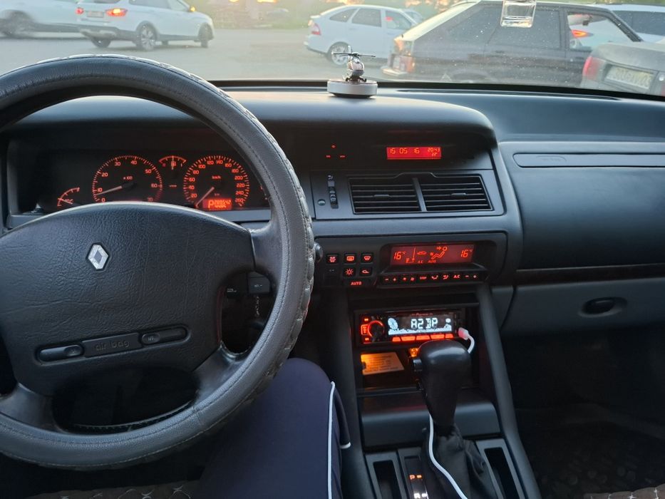 Рено сафран 2.5 бензин