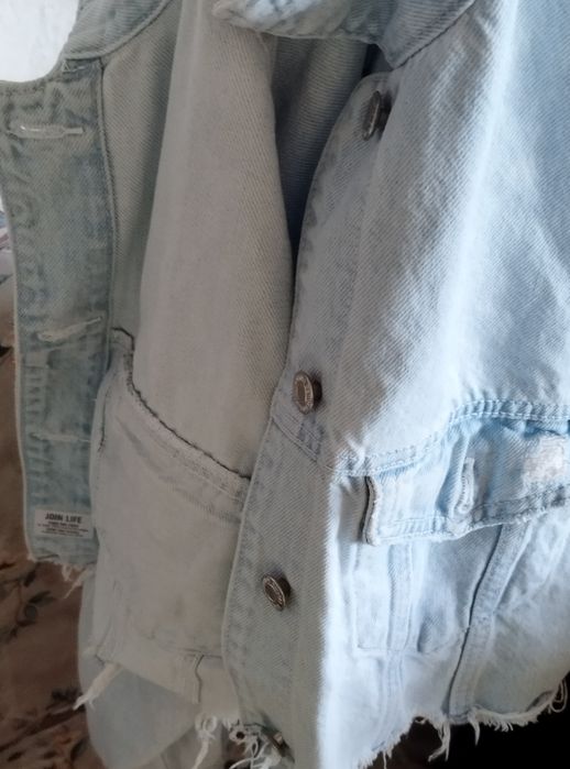 Късо дънково яке Bershka