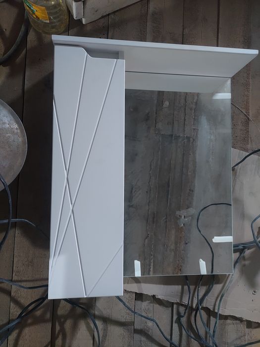 Шкаф навесной новый