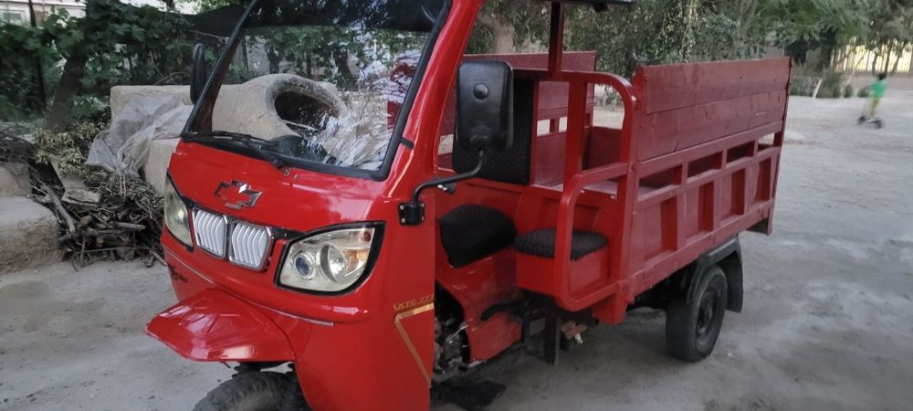 Лочин мотоцикл  кабинкалик