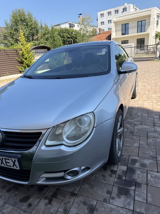 VOLKSWAGEN Eos