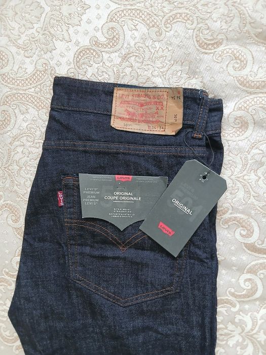 Продам джинсы  Levi's