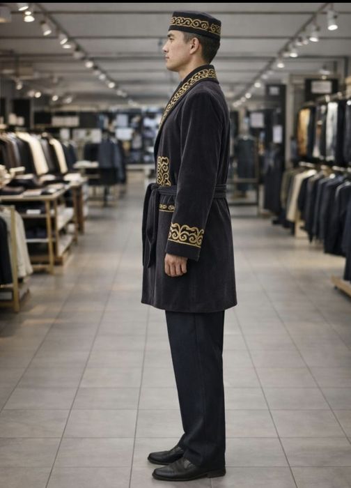 Продам чапан новый