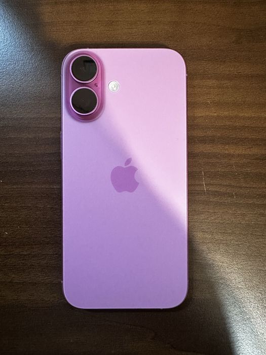 Vand iphone 16 roz 128 GB