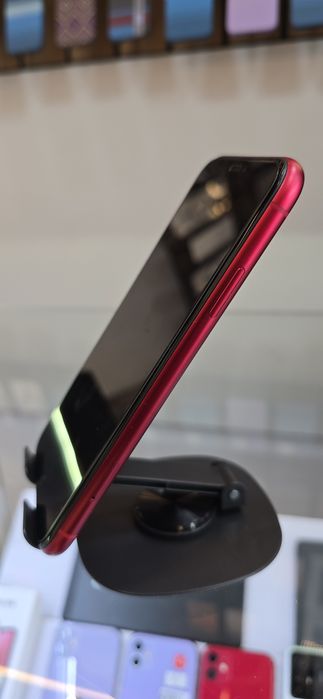 iPhone 11 uzimei 256 GB.