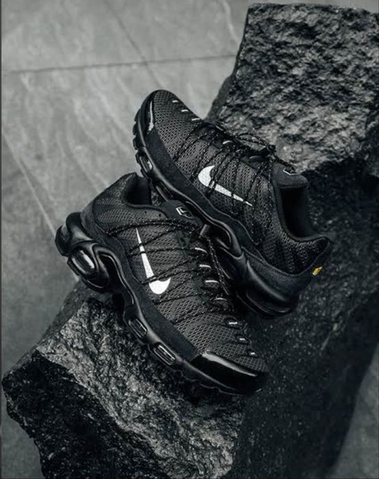 Спешно Чисто Нови! Nike Tn Utility black 42