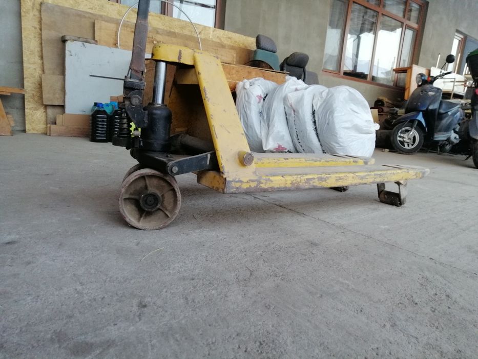 Рохля буу, тележка