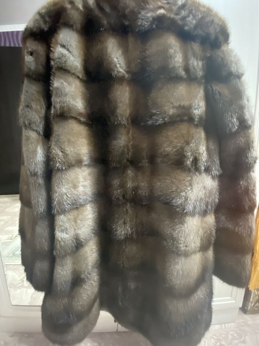 Продам норковую шубу