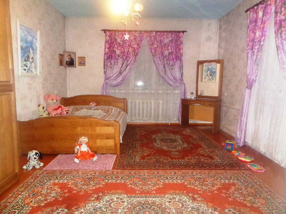 продам двухэтажный дом