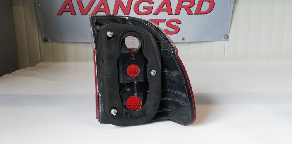 Ляв и десен стоп BMW 5 E39 комби 1998-2004