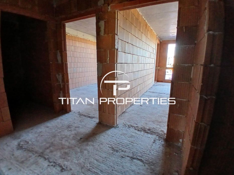 Продава се Двустаен апартамент в Пловдив, Остромила - 74 кв.м за 1230 €/кв.м - Снимка #5