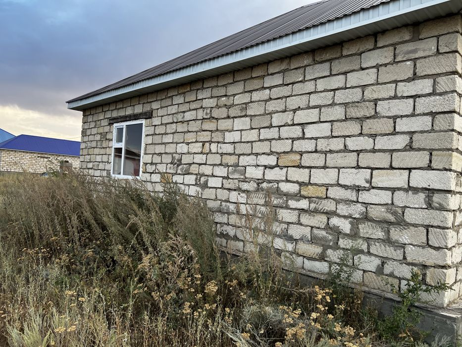 Продам частный дом в черновом варианте.