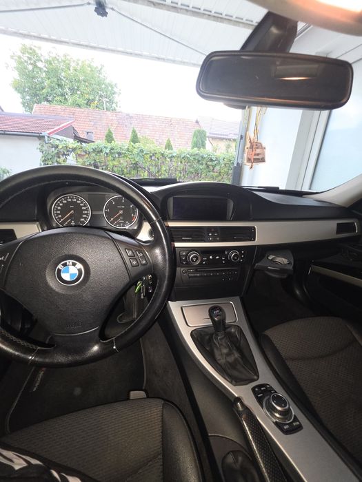 BMW 320d e90 FL 2010