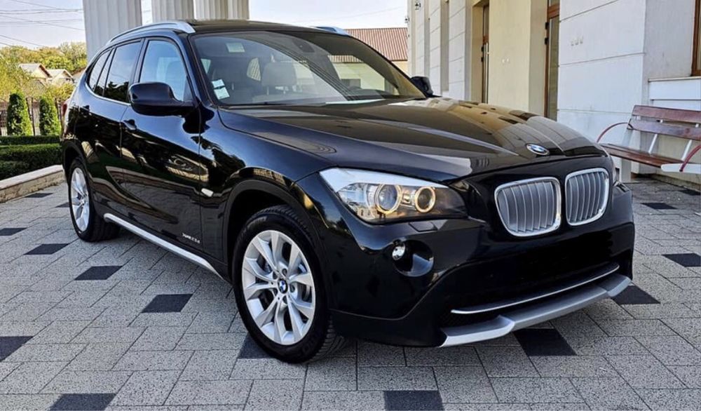 BMW X1 - XDrive - 204cp - Panoramic - Xenon