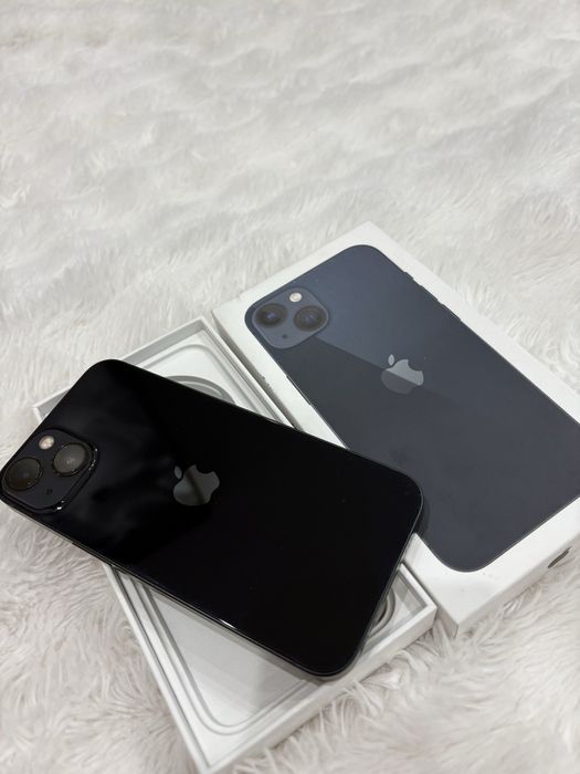 Срочно продам айфон 13