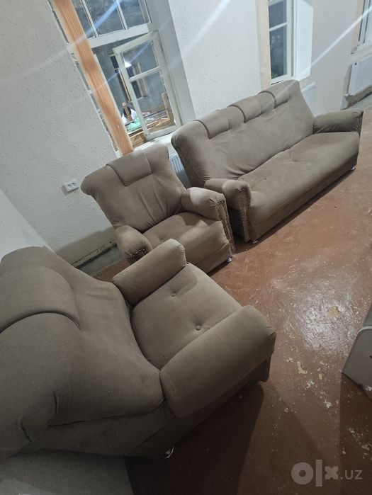 Yumshoq mebel divan kresla sotilad