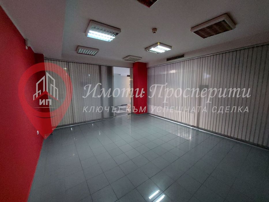 Дава се под наем Офис в София, Център - 30 кв.м за 298.86 € - Снимка #1