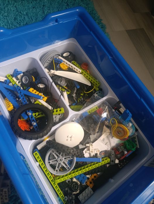 Продаётся lego техник и обычные