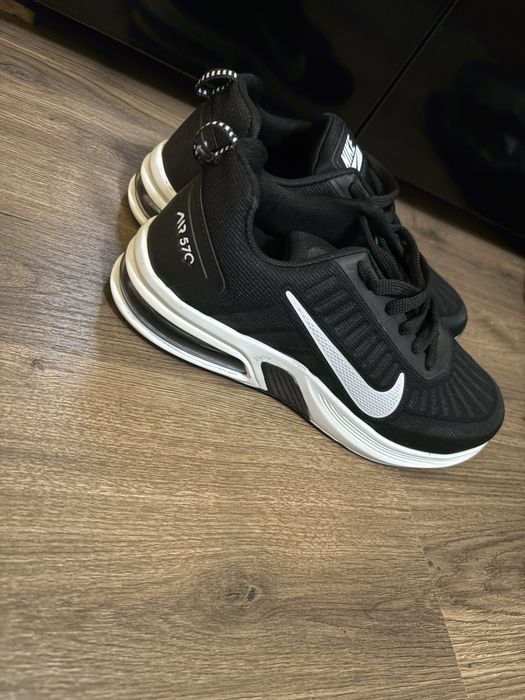 Мъжки маратонки на Nike