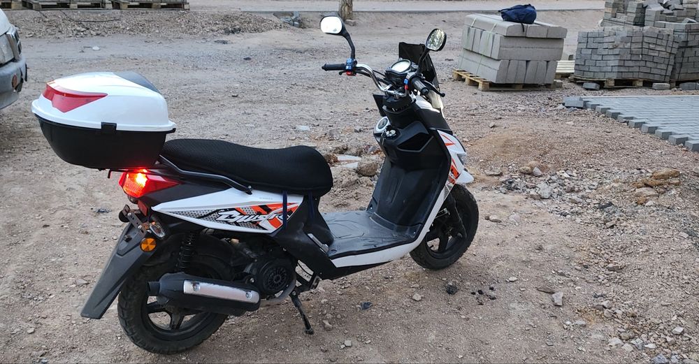 Скутер Bws Sport