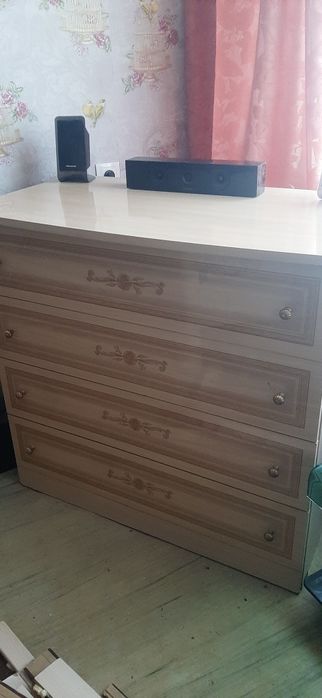 Спальный гарнитур