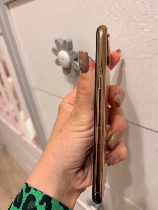 Iphone xs gold 64gb