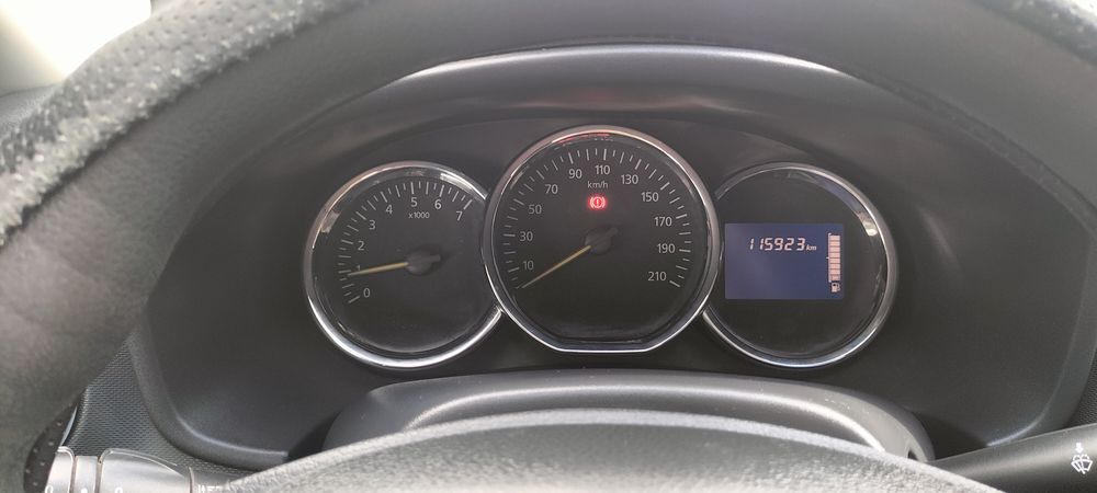 Продам Рено Сандеро 2015 г.в.