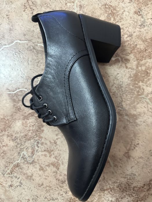 Продам обувь 39,40