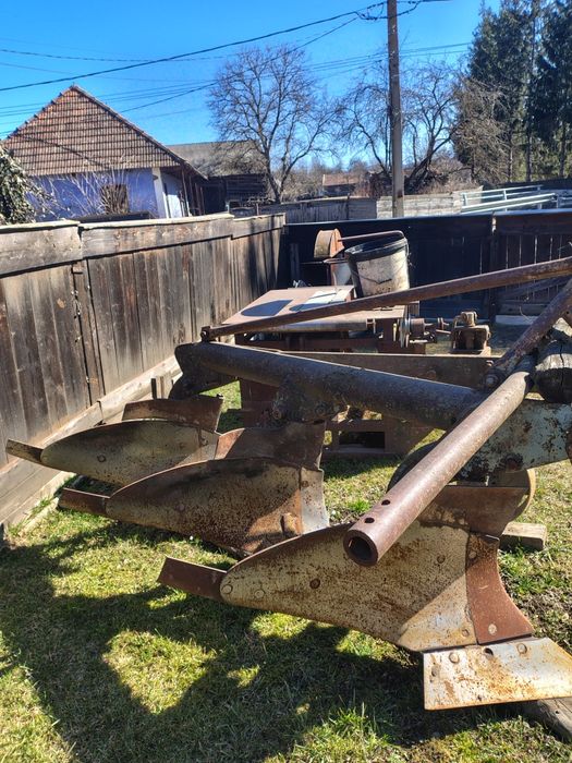 Vând plug pp4 romanesc